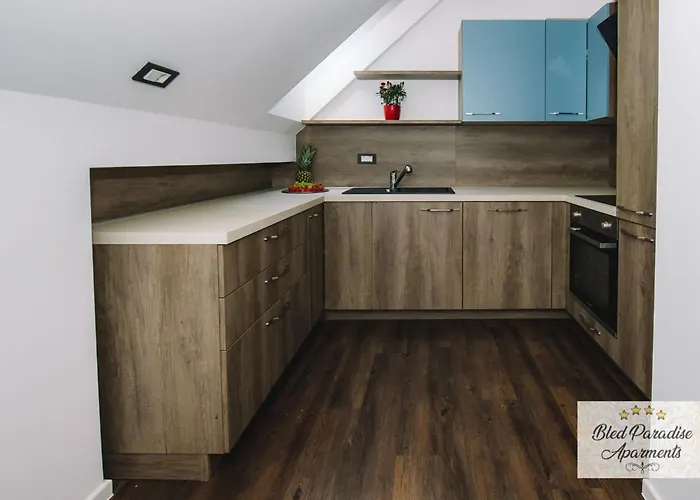 Apartman Prestigious And Stylish - Two Bedroom With Balcony