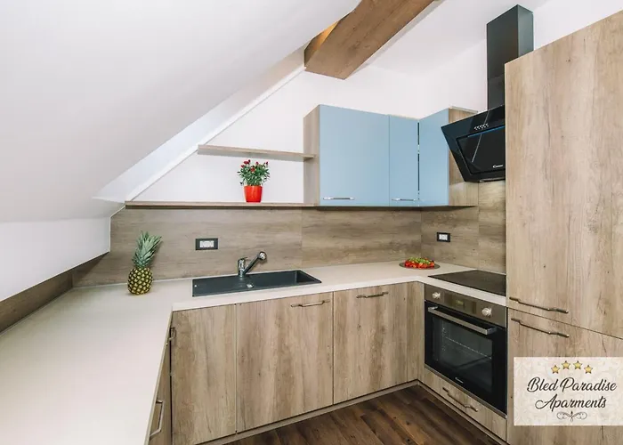 Prestigious And Stylish - Two Bedroom With Balcony Apartment Bled